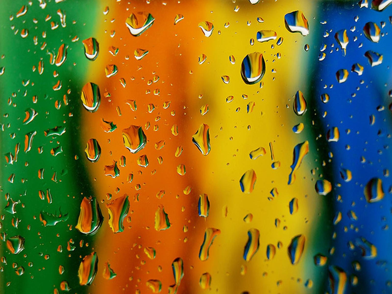 Water_DROP_colored_rainbow